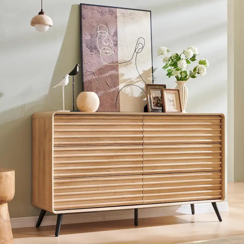Commode moderne du milieu du siècle à 6 tiroirs, en bois cannelé