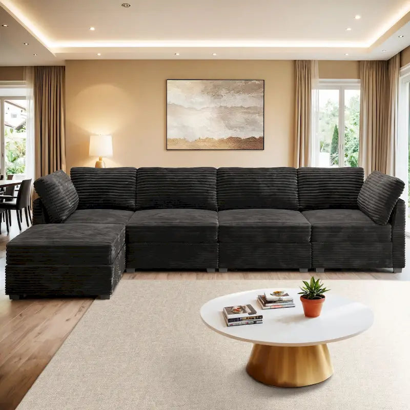Long canapé d'intérieur en peluche avec assise profonde et pouf