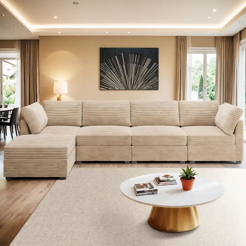 Long canapé d'intérieur en peluche avec assise profonde et pouf
